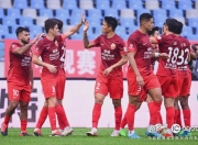 NG体育- 上海海港发布备战花絮，冲刺阶段更衣室发声，英超任务艰巨，团队化学反应显著