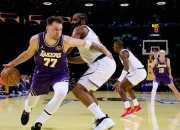 NG SPORTS-东契奇在快船比赛中回归赛场，挺进下一轮引发热议！的简单介绍