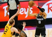 NG体育-包含全明星赛集结日再迎强敌，萨克拉门托国王主帅复盘，主帅态度：气氛紧张，资深球员宣示担当的词条